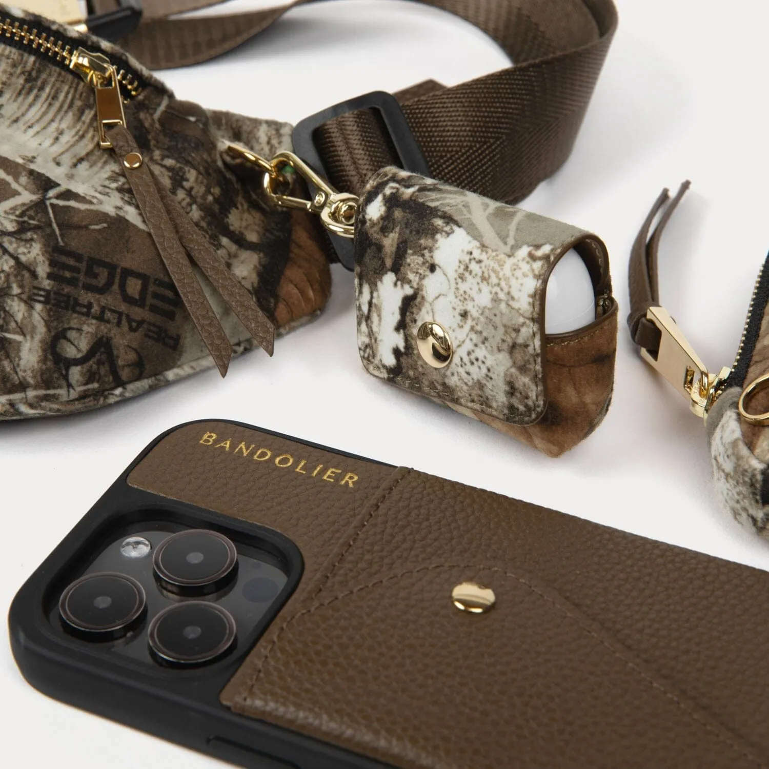 Avery AirPods Clip-On Pouch - Realtree/Gold